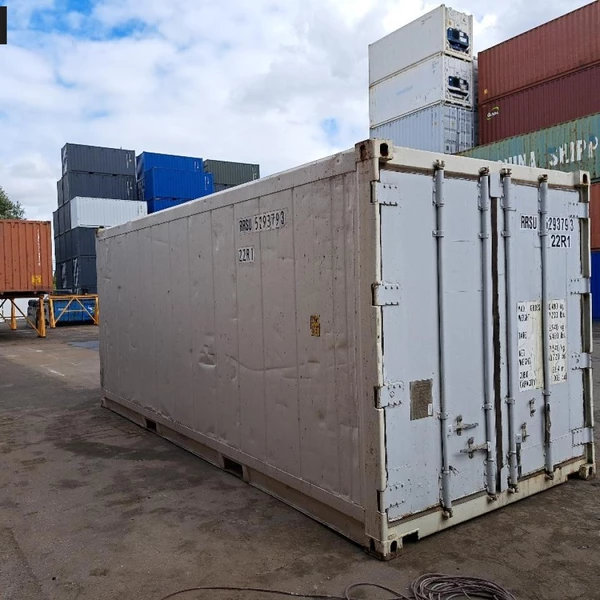 20 Fuß Reefer Carrier unlackiert Bj. 2006
